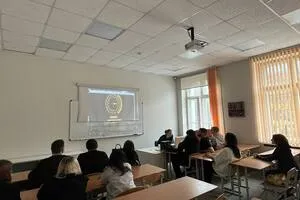 В рамках дисциплины "история" наши студенты проходят  новую серию вопросов онлайн-тренажера «Колесо истории», приуроченного к 80-летию полного освобождения Ленинграда от фашистской блокады. 