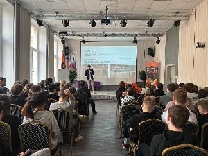 Прикоснулись к VR и 3D мирам Прикоснулись к VR и 3D мирам